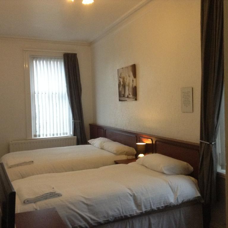 Ardgowan Guest House Paisley Room photo